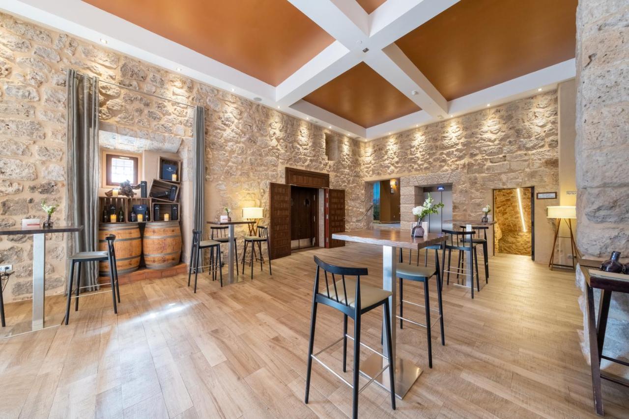 Castilla Termal Monasterio De Valbuena Valbuena De Duero Εξωτερικό φωτογραφία The interior of the wine bar