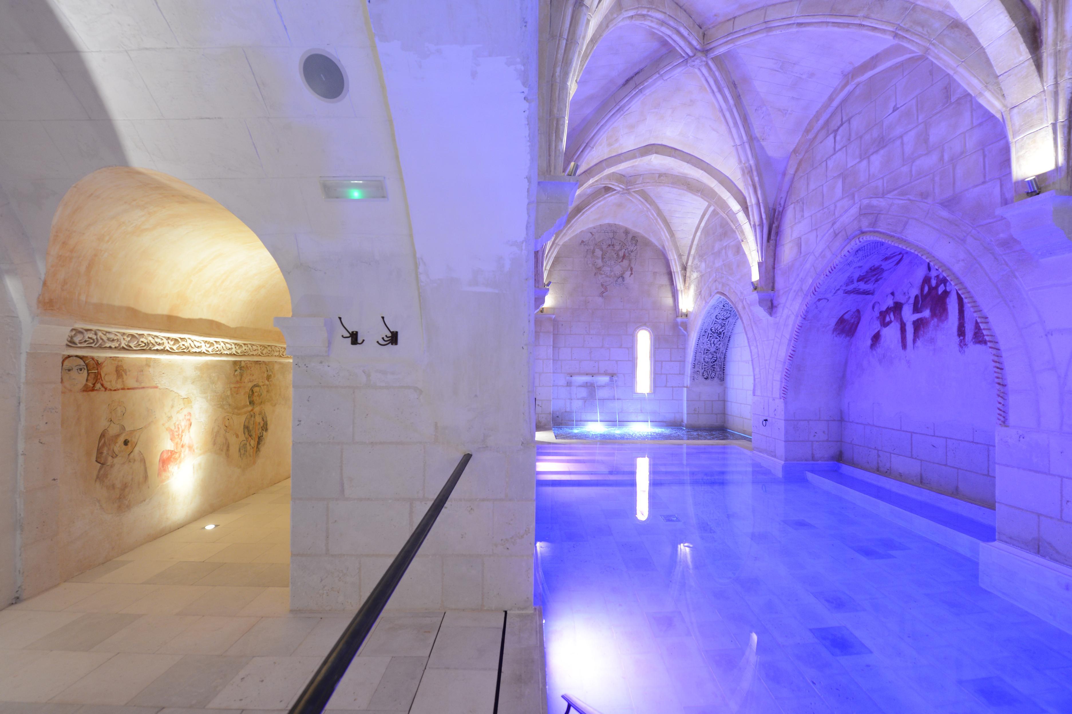 Castilla Termal Monasterio De Valbuena Valbuena De Duero Εξωτερικό φωτογραφία The Roman baths of Chaumont-en-Argonne